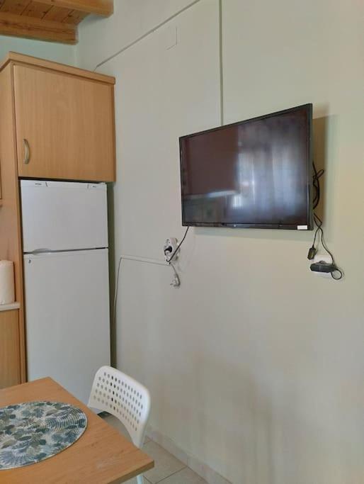 Lovely Guesthouse On The Beach Agia Anna  Exteriör bild