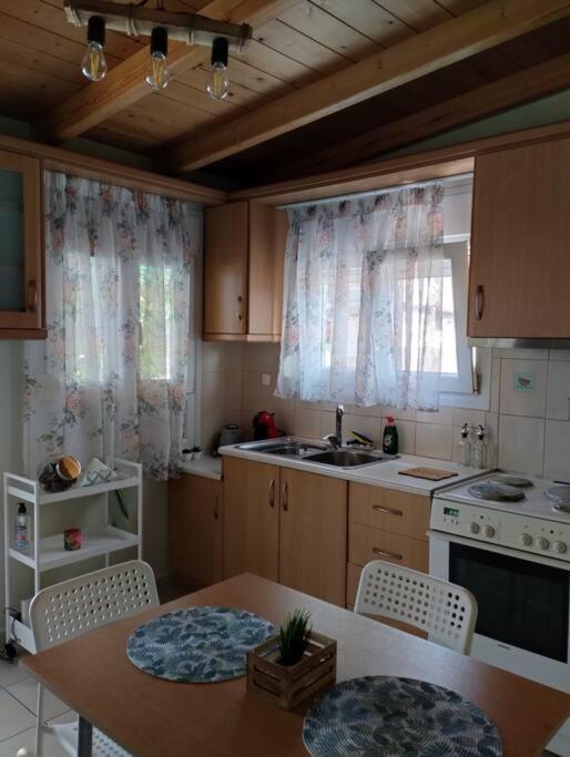 Lovely Guesthouse On The Beach Agia Anna  Exteriör bild
